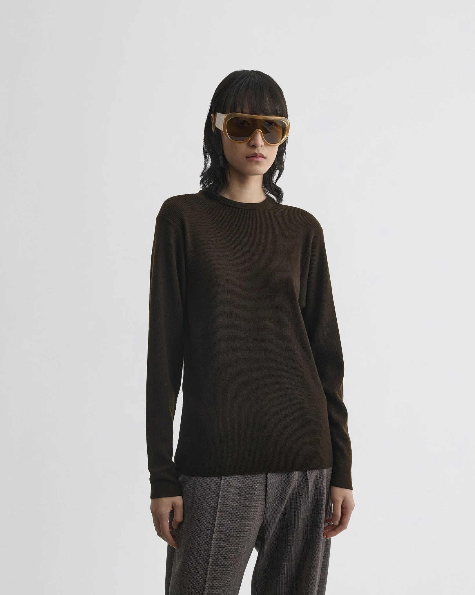 RIBBED LONG SLEEVE CREWNECK | dark khaki wool - Image 4