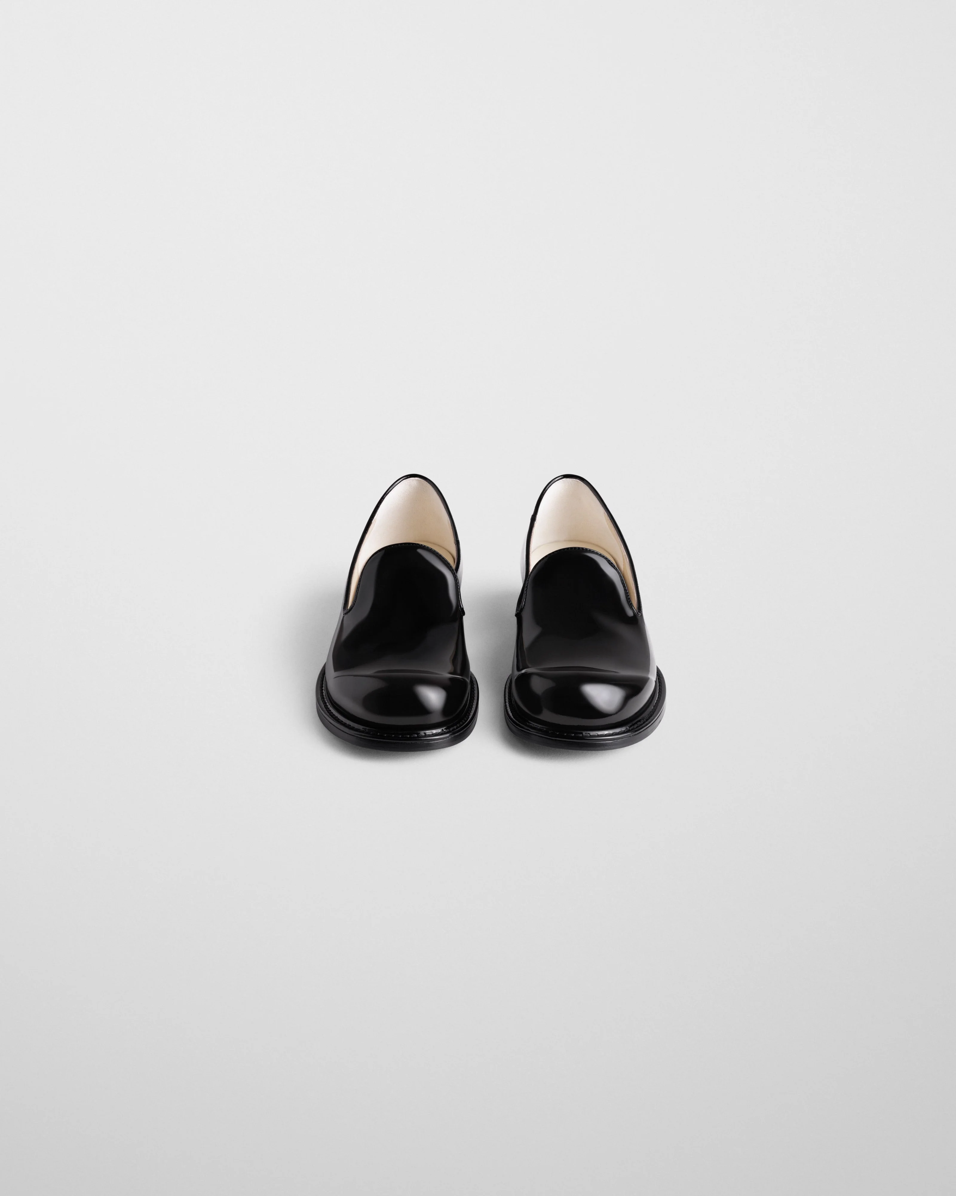 BULLNOSE SLIP ON | black leather - Image 2