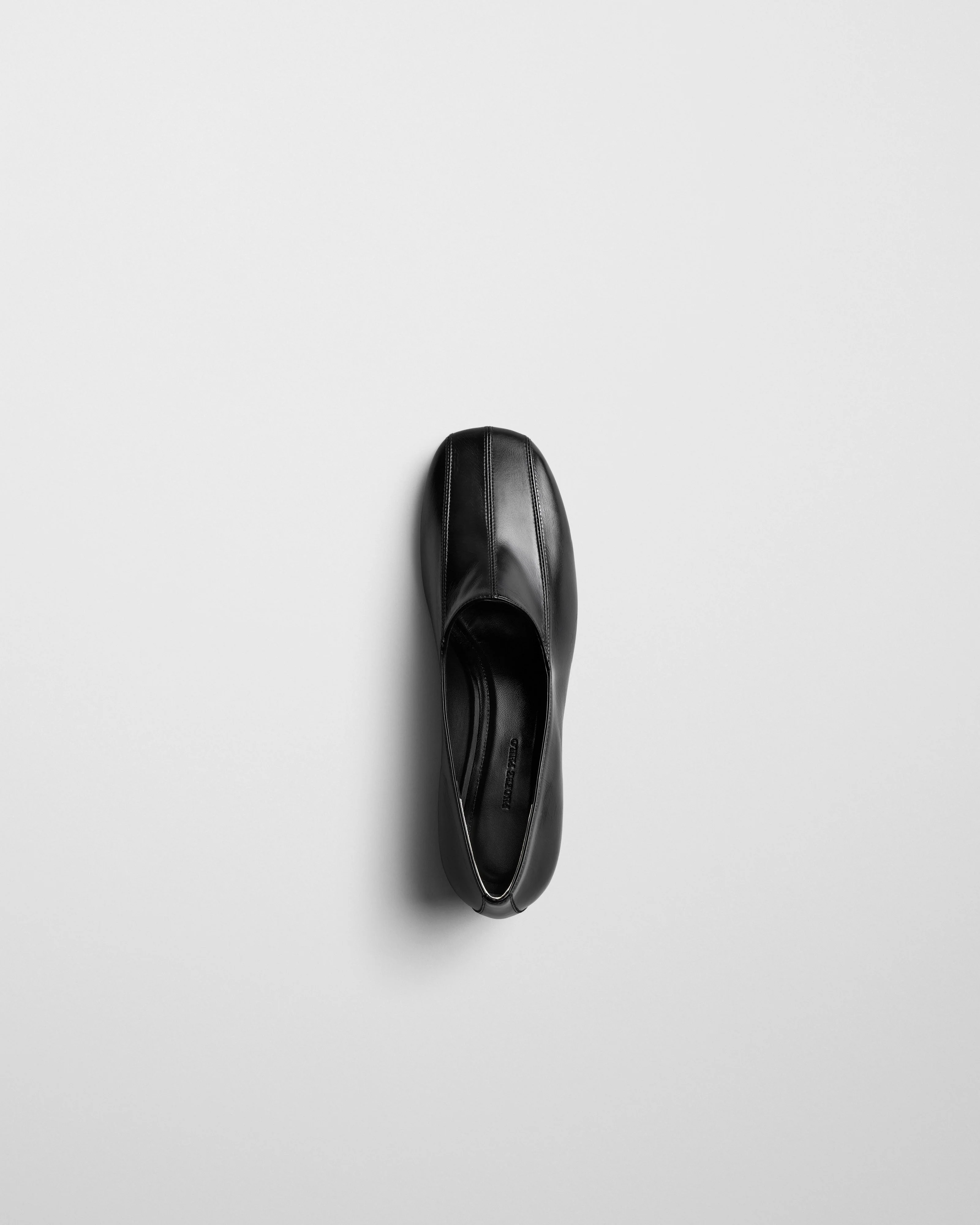 CLUB SLIPPER | black shiny leather - Image 3