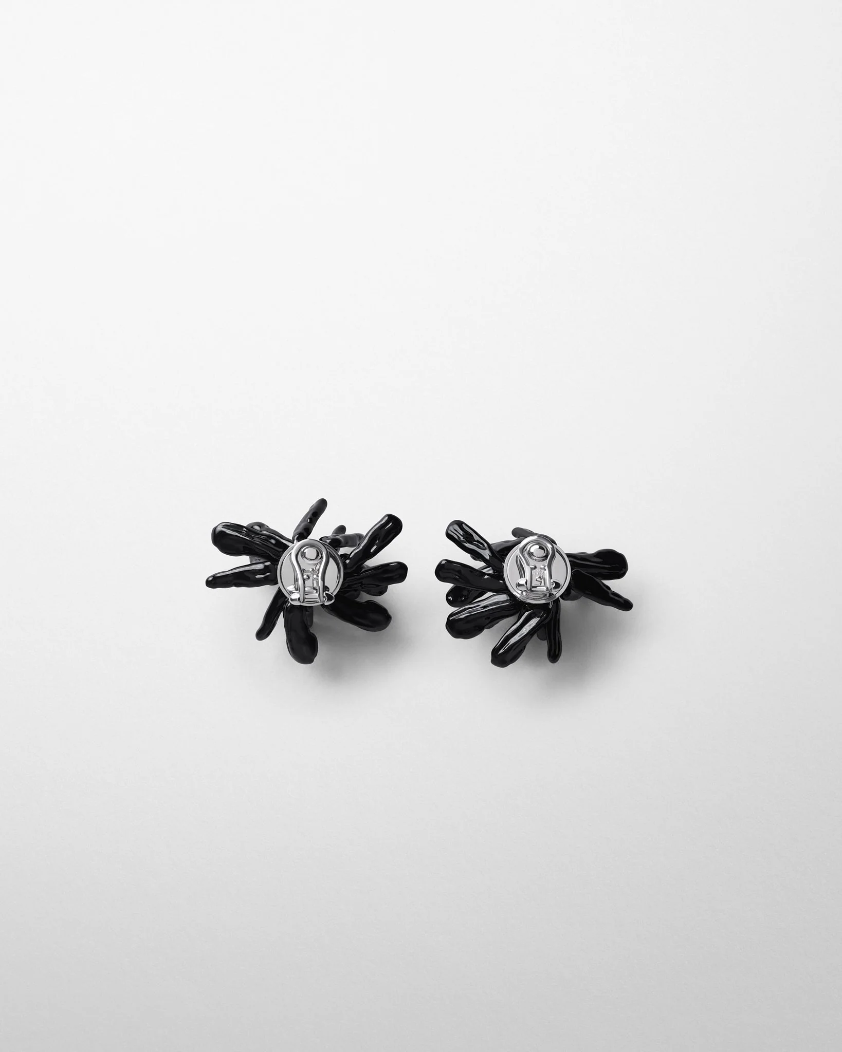 CLUSTER EARRINGS | black resin - Image 2