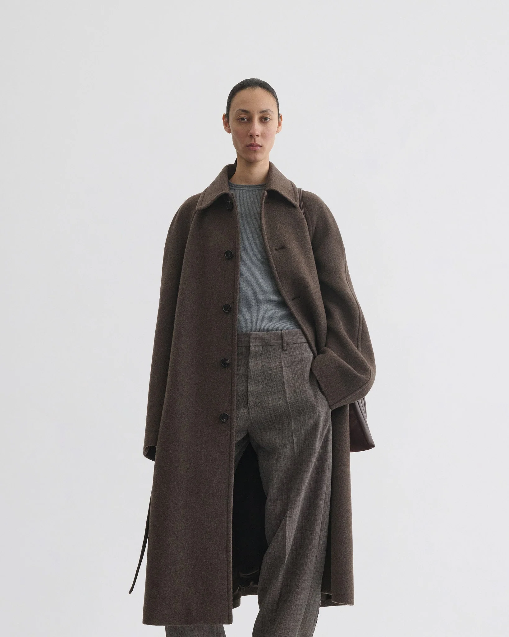 CURVE SHOULDER COAT | brown cashmere - Image 4
