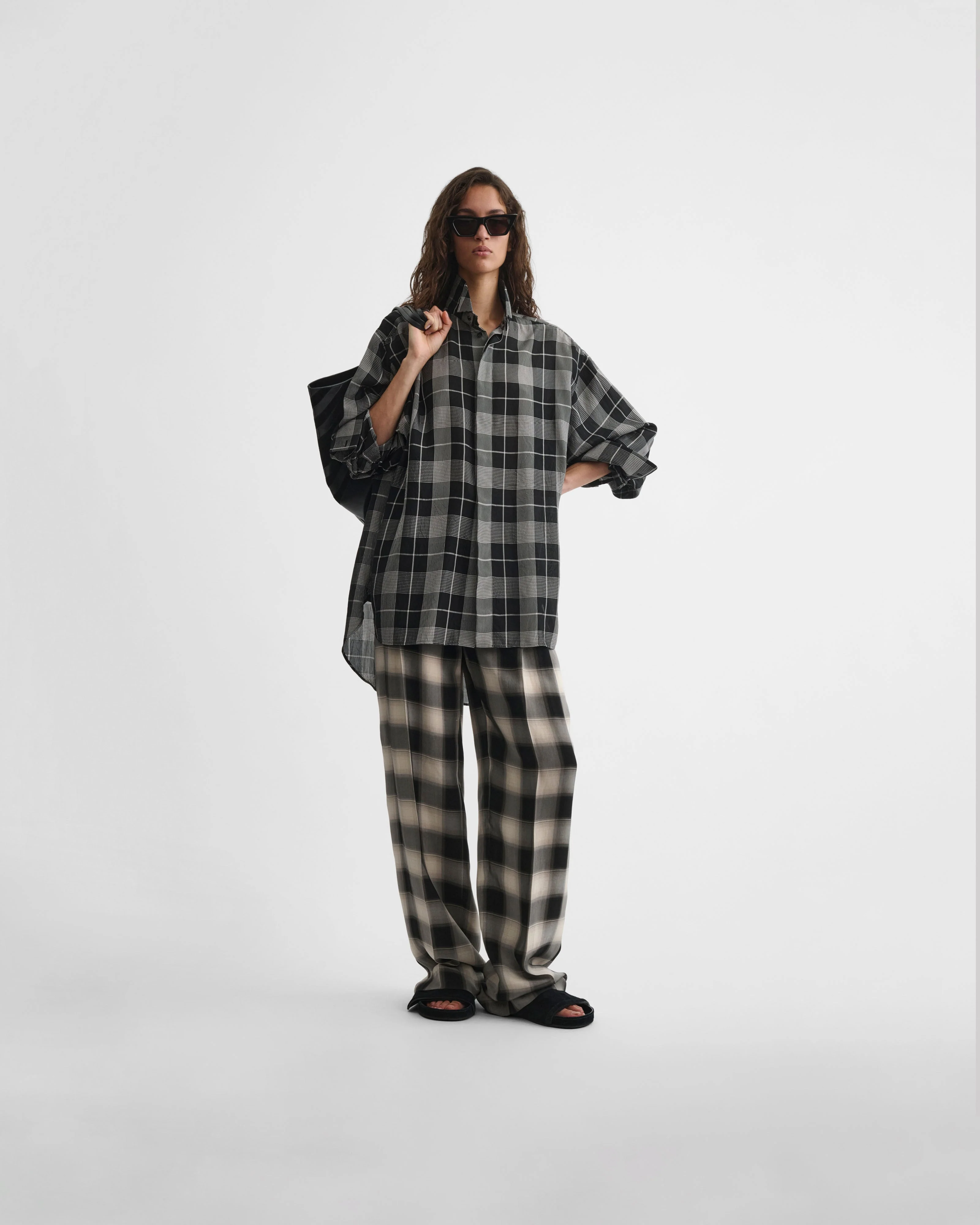DOUBLE PLEAT TROUSERS | b/b check viscose - Image 3