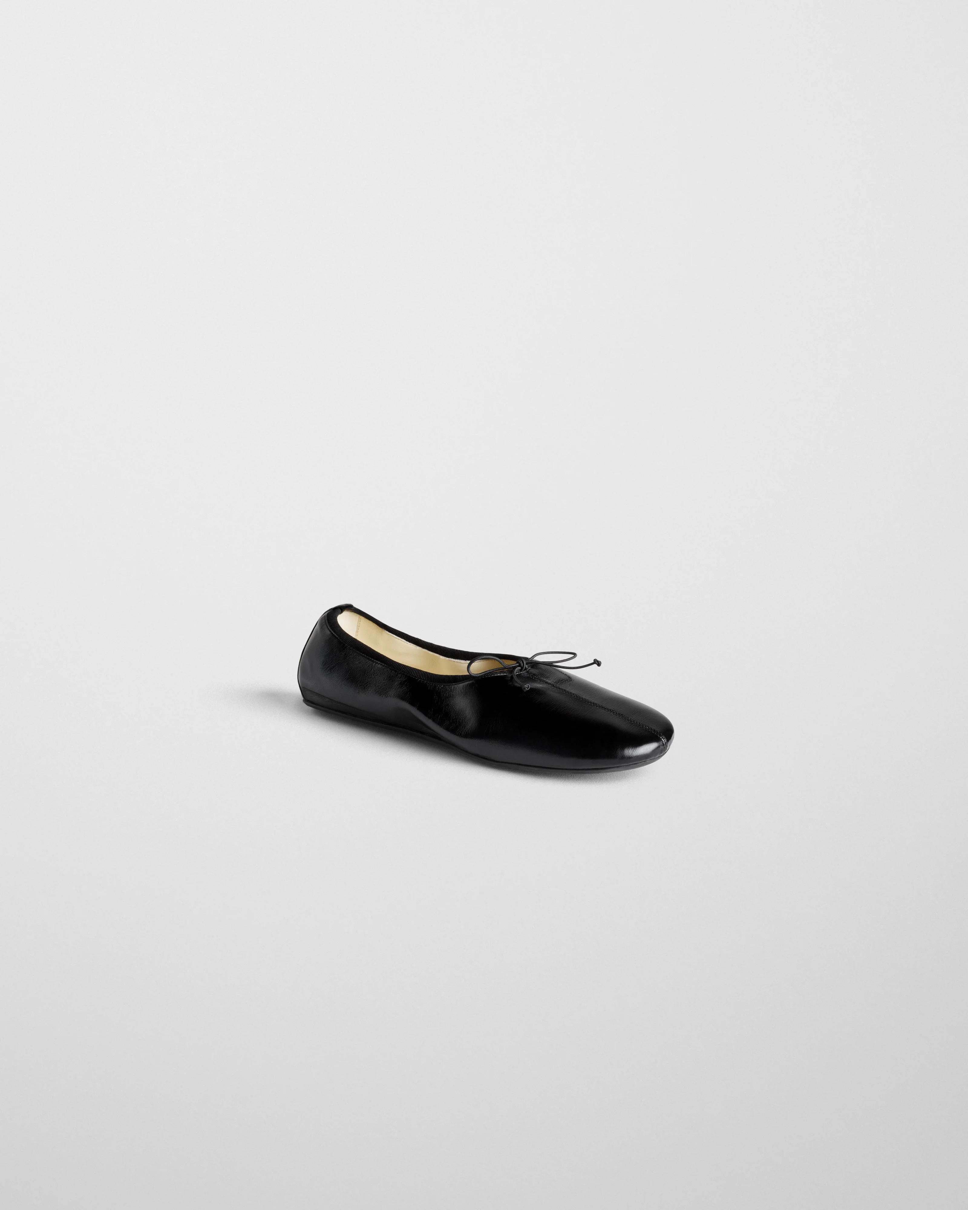GATHERED FLAT | black leather - Image 3