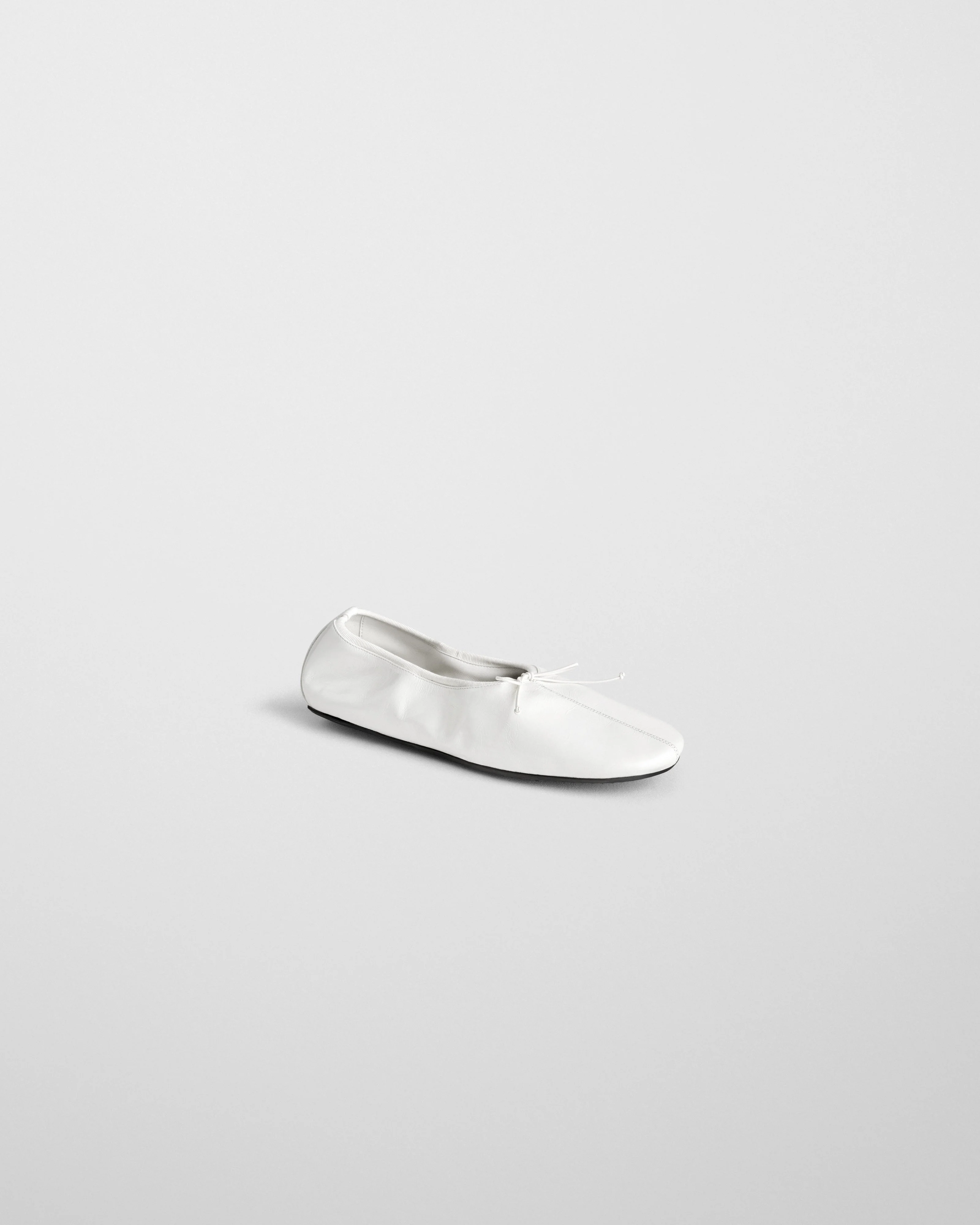 GATHERED FLAT | white leather - Image 3