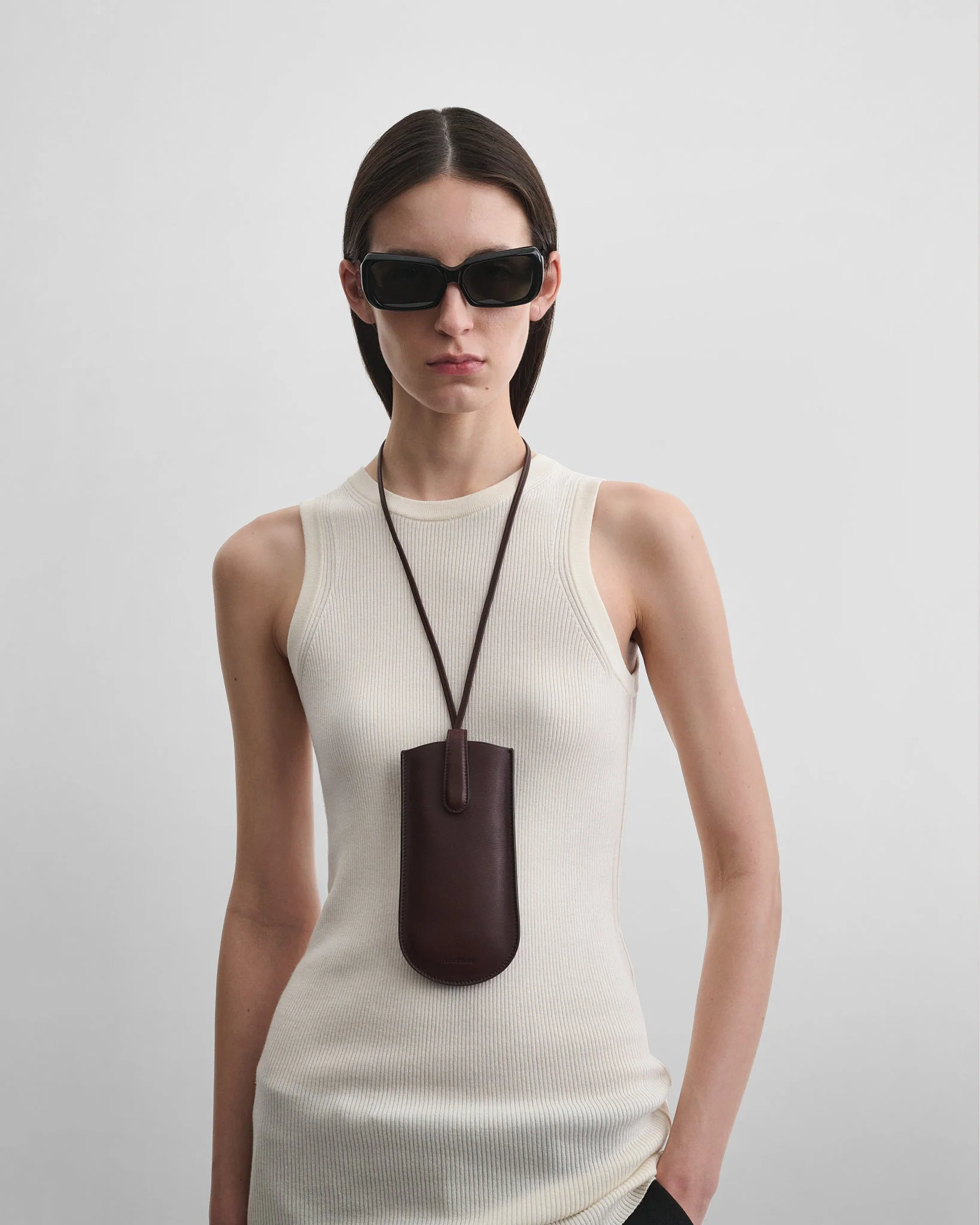 GLASSES POUCH | oxblood leather - Image 3