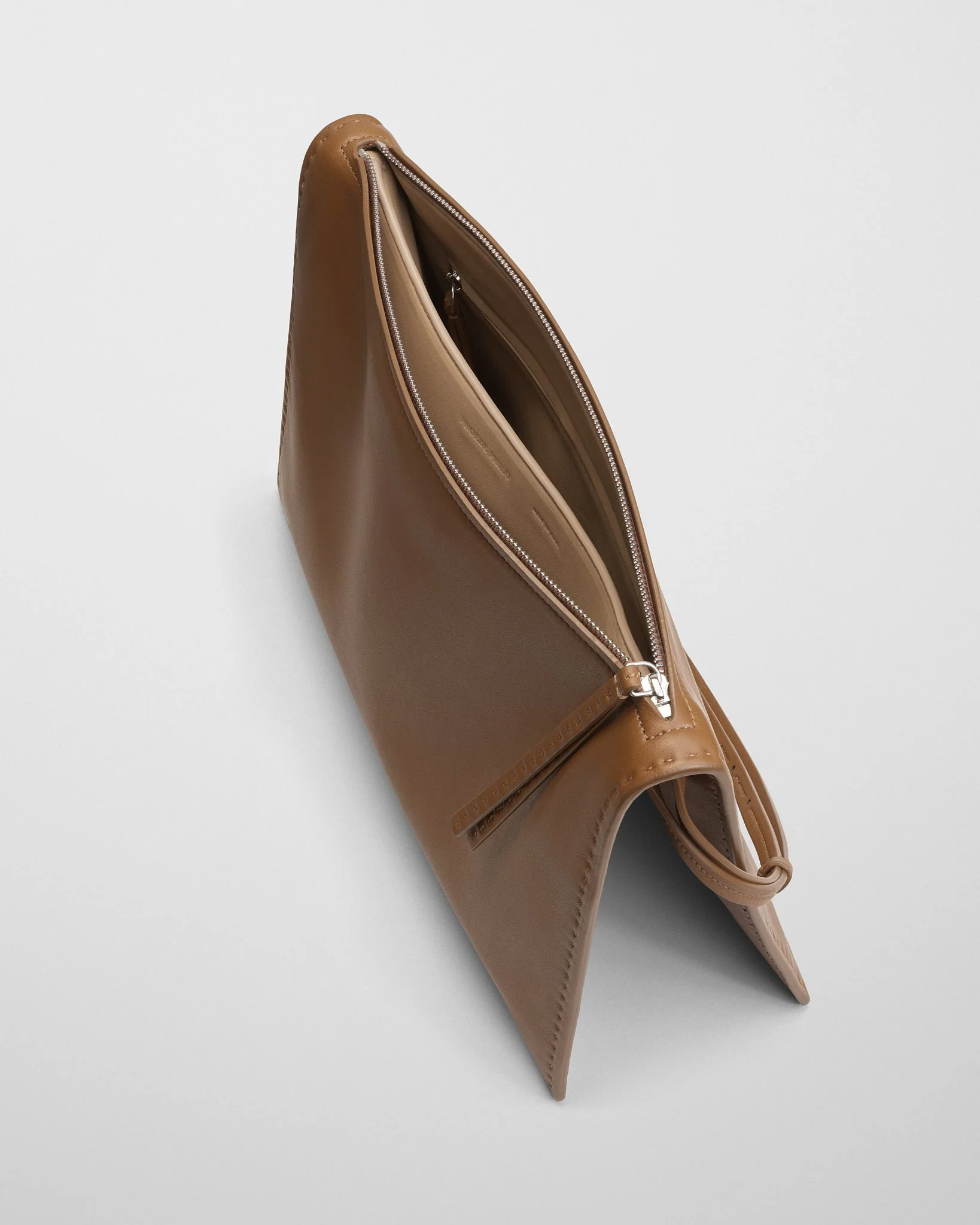 GLOVE POCHETTE | caramel leather - Image 4
