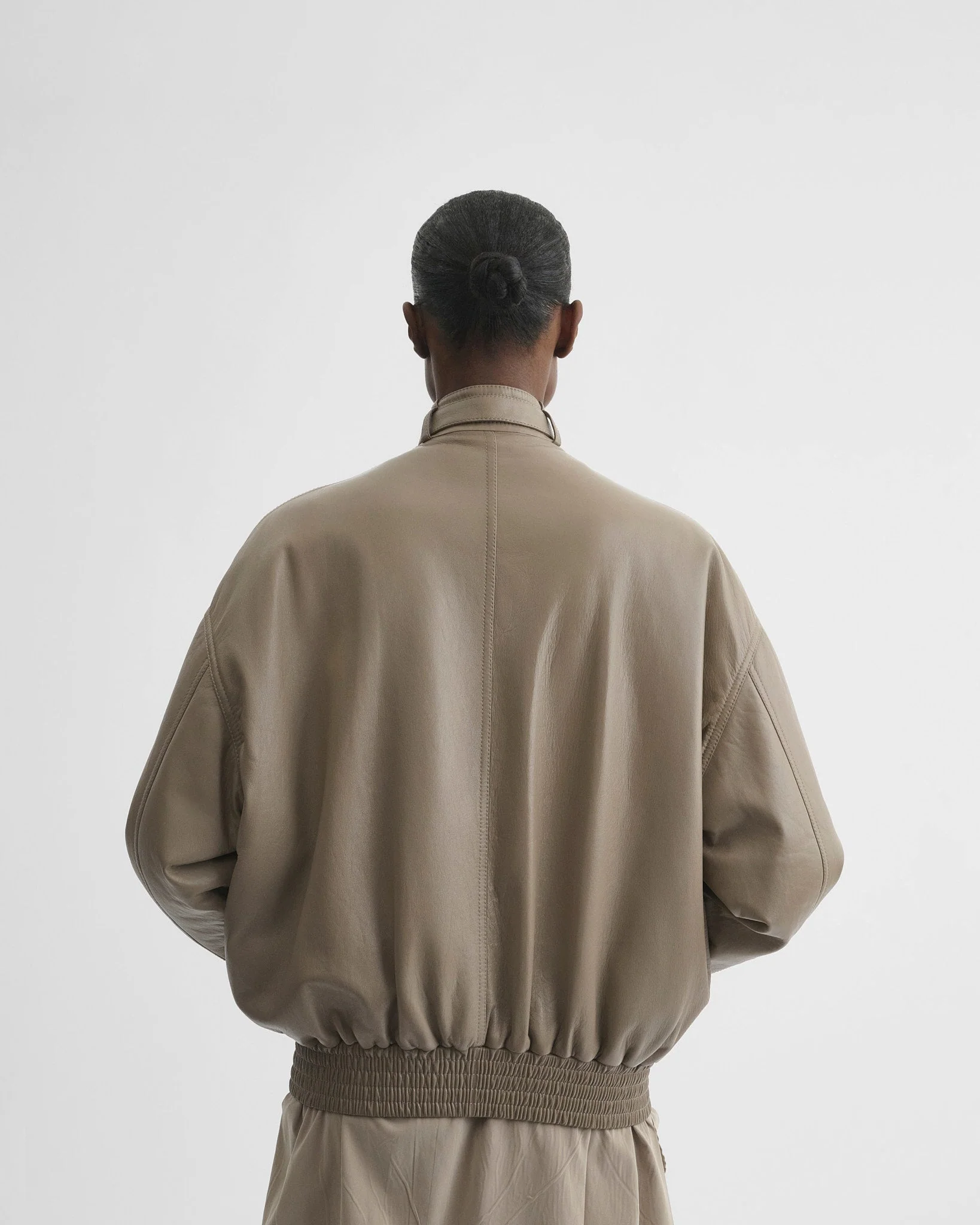 JACKET WITH ATTACHABLE SCARF | mastic leather - Image 6