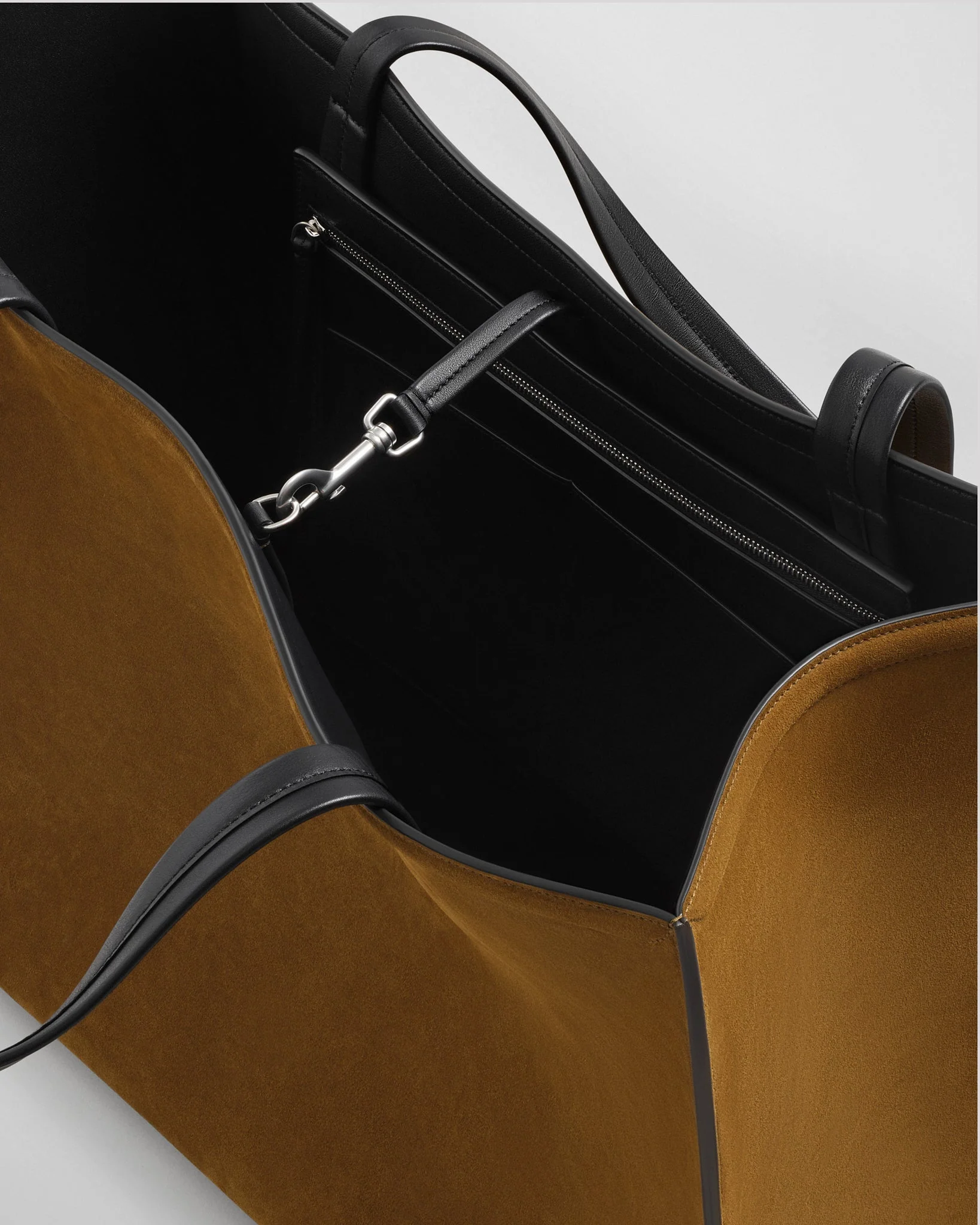 LARGE SLOUCH CABAS | toffee suede - Image 4