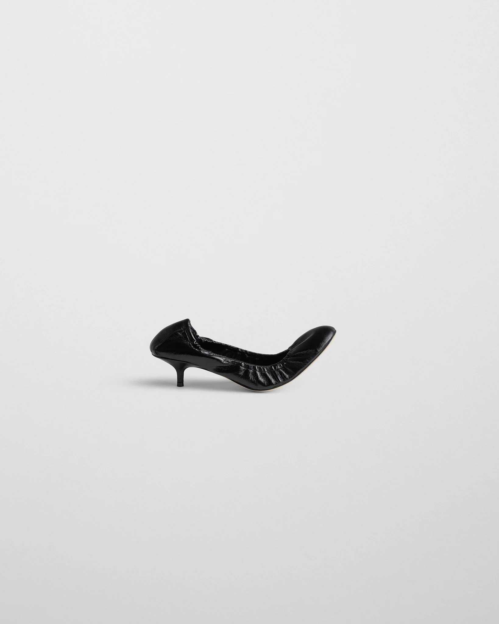 LOW PUCKER PUMP 45 | black leather