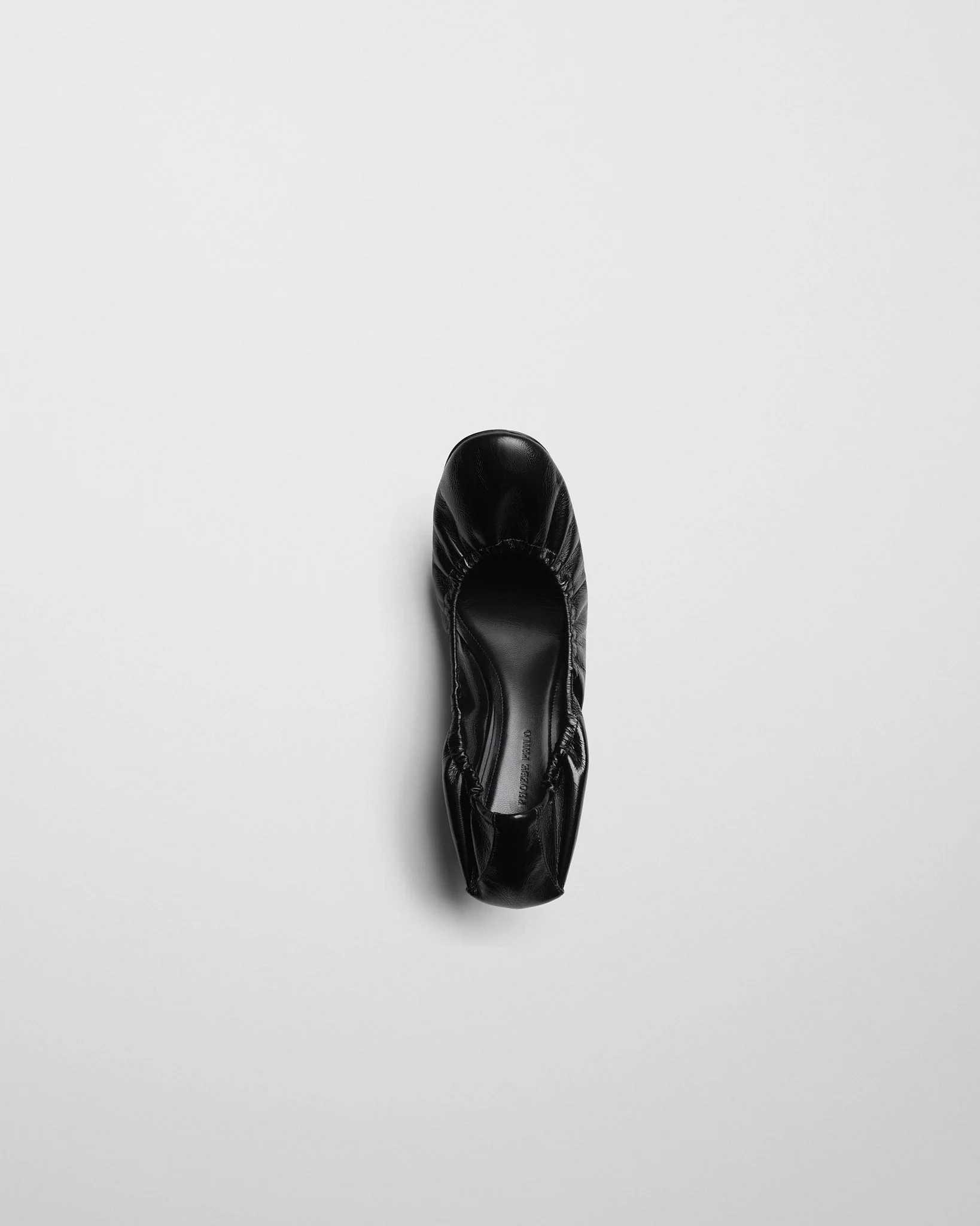 LOW PUCKER PUMP 45 | black leather - Image 3