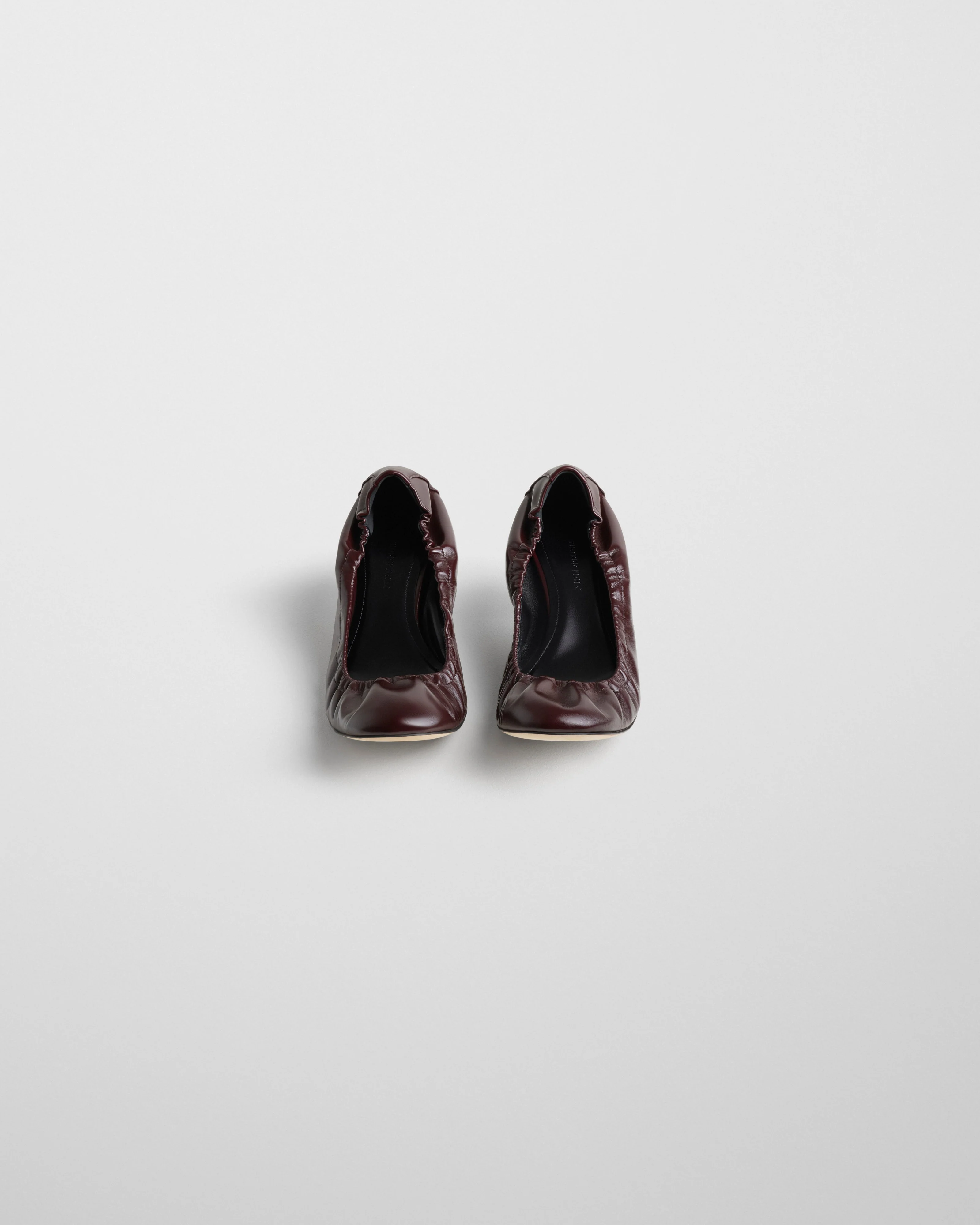 LOW PUCKER PUMP 45 | oxblood leather - Image 2