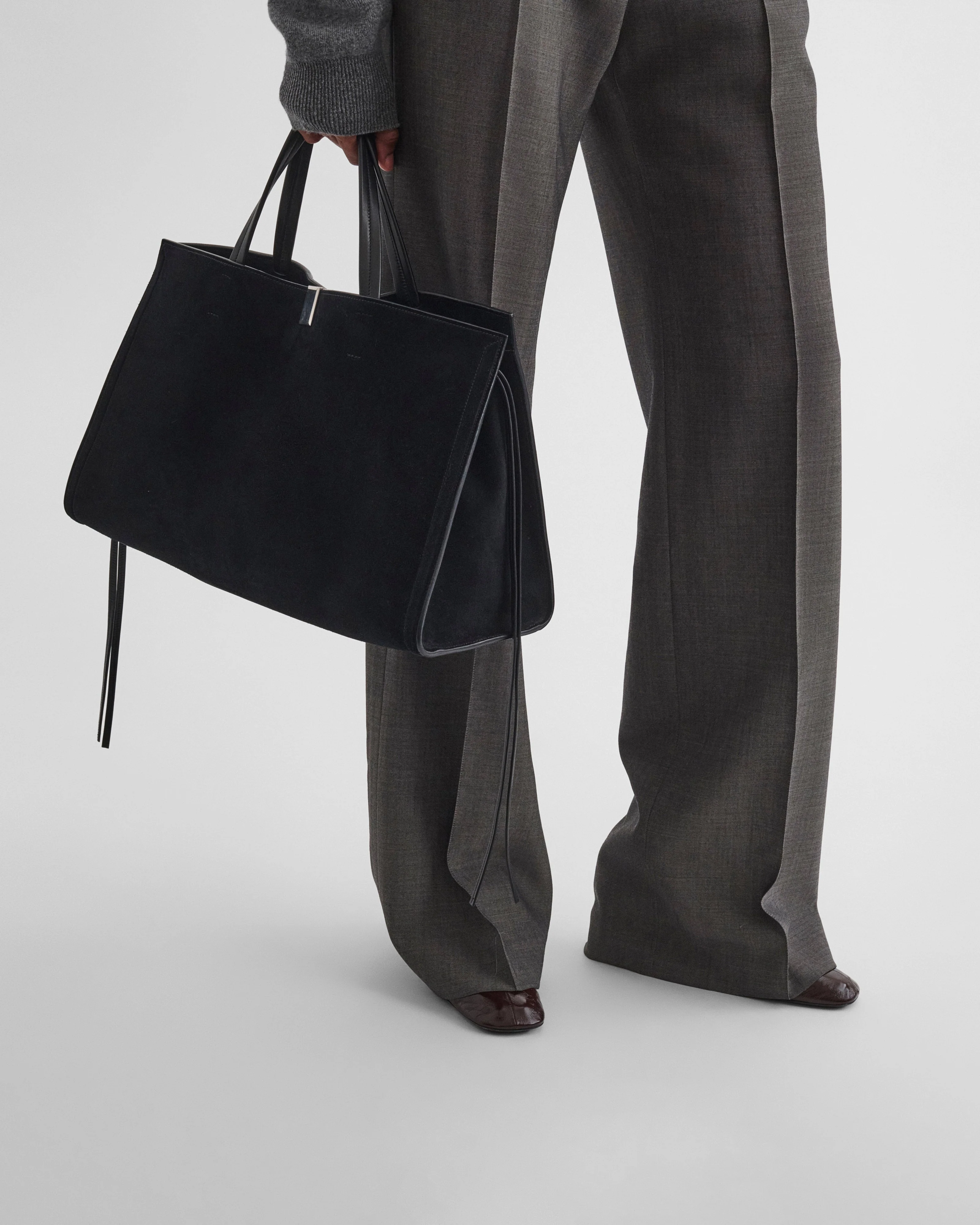 MEDIUM KIT CABAS | black suede - Image 4