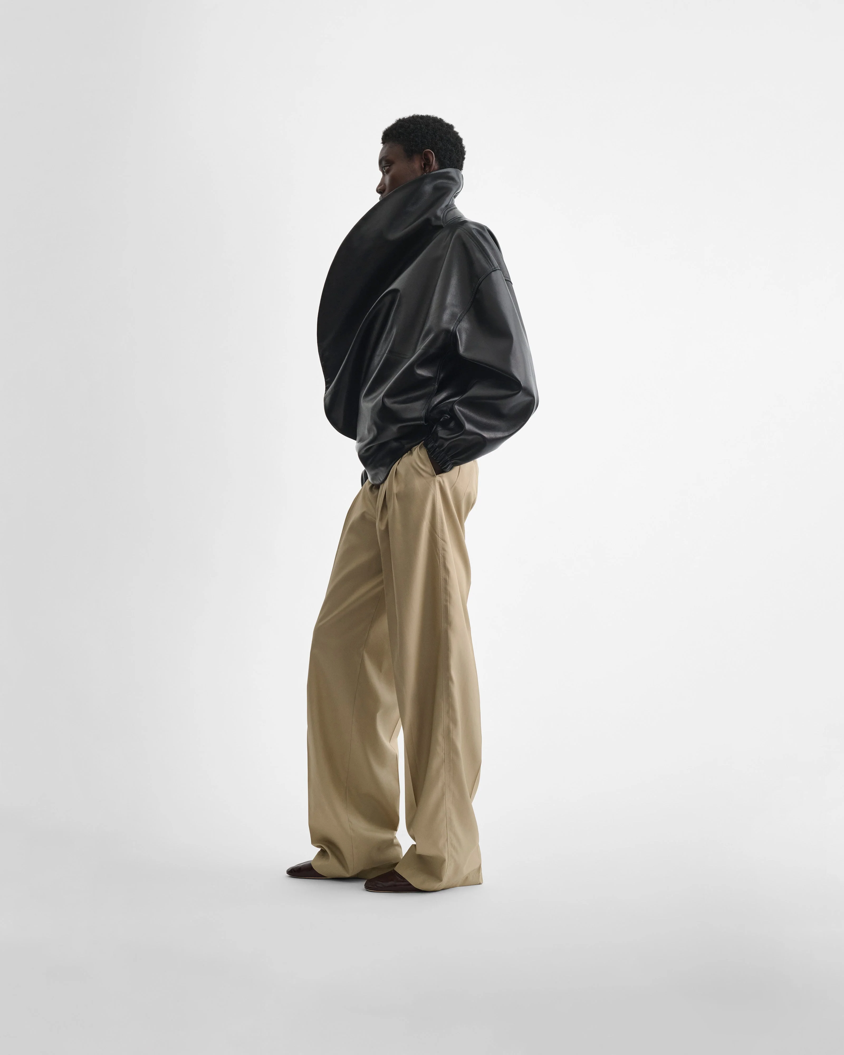 MOON BOMBER | black leather - Image 6