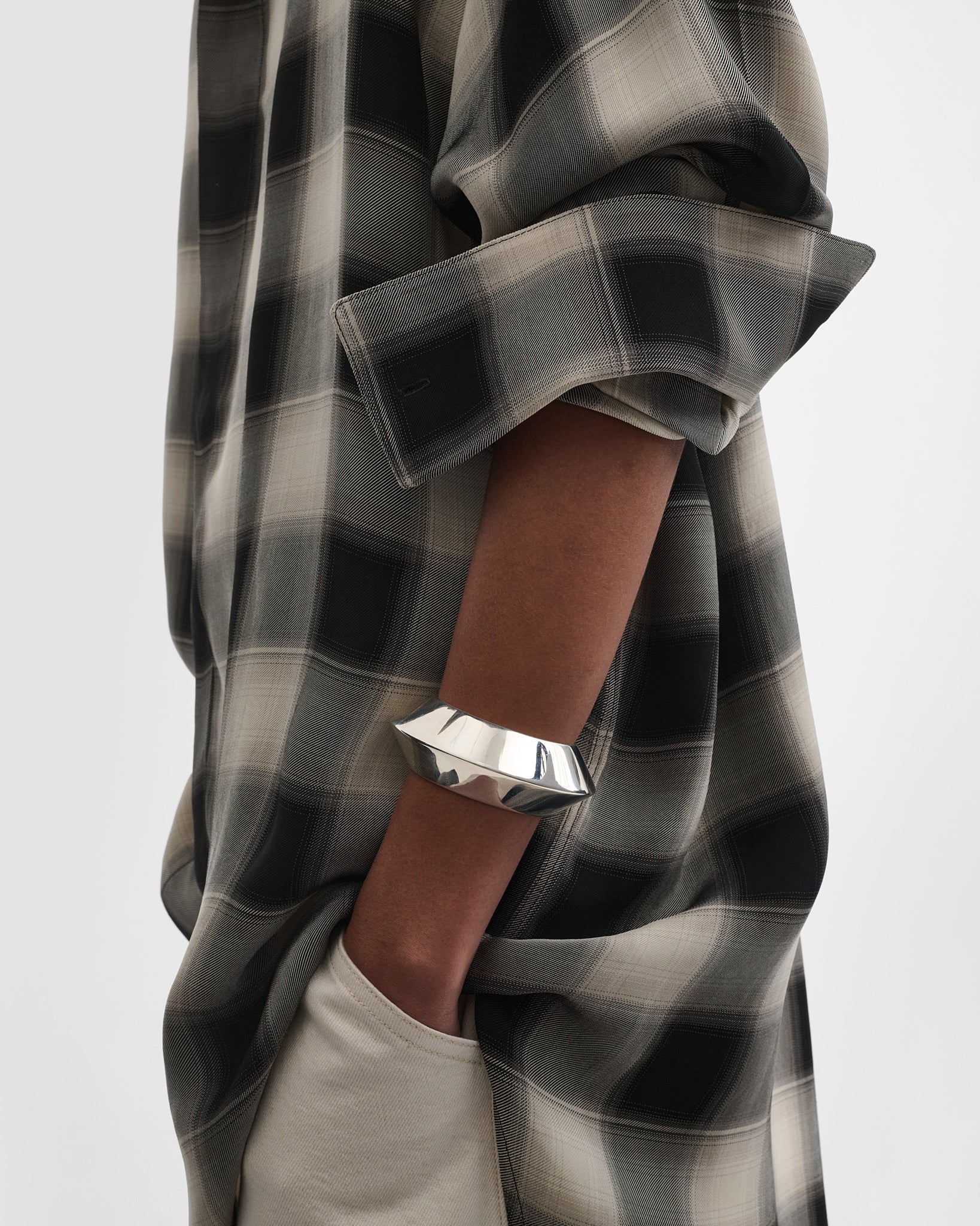 ORB CUFF | silver - Image 3