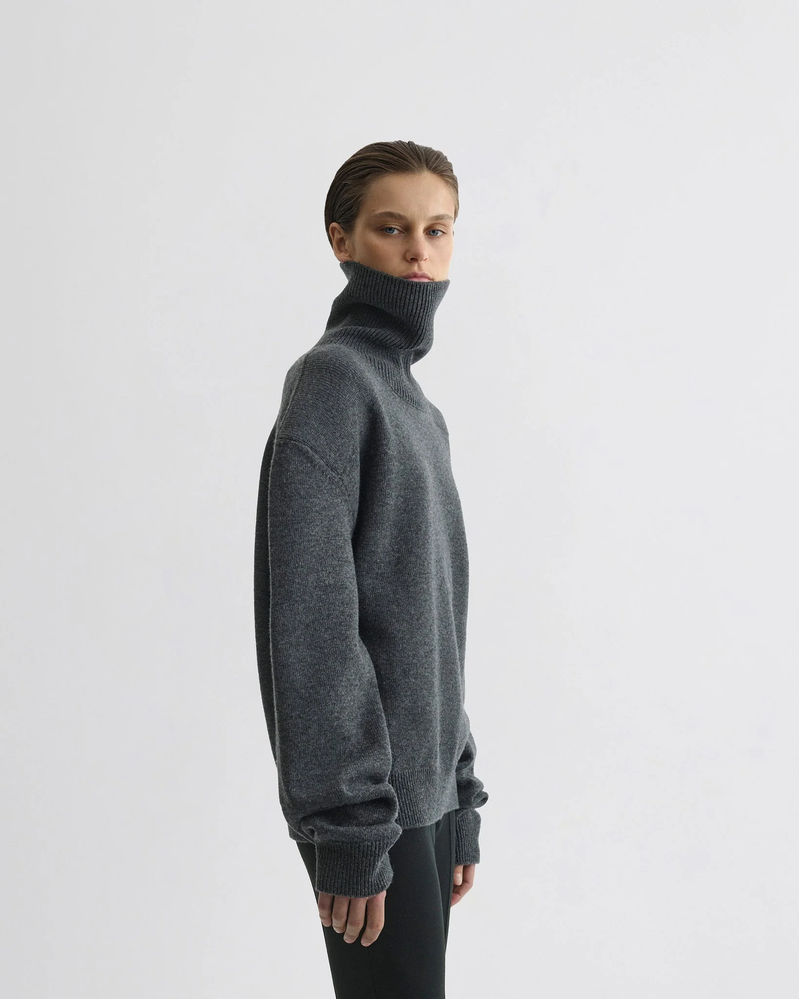 PATCH SHOULDER JUMPER | grey melange wool cashmere - Image 5