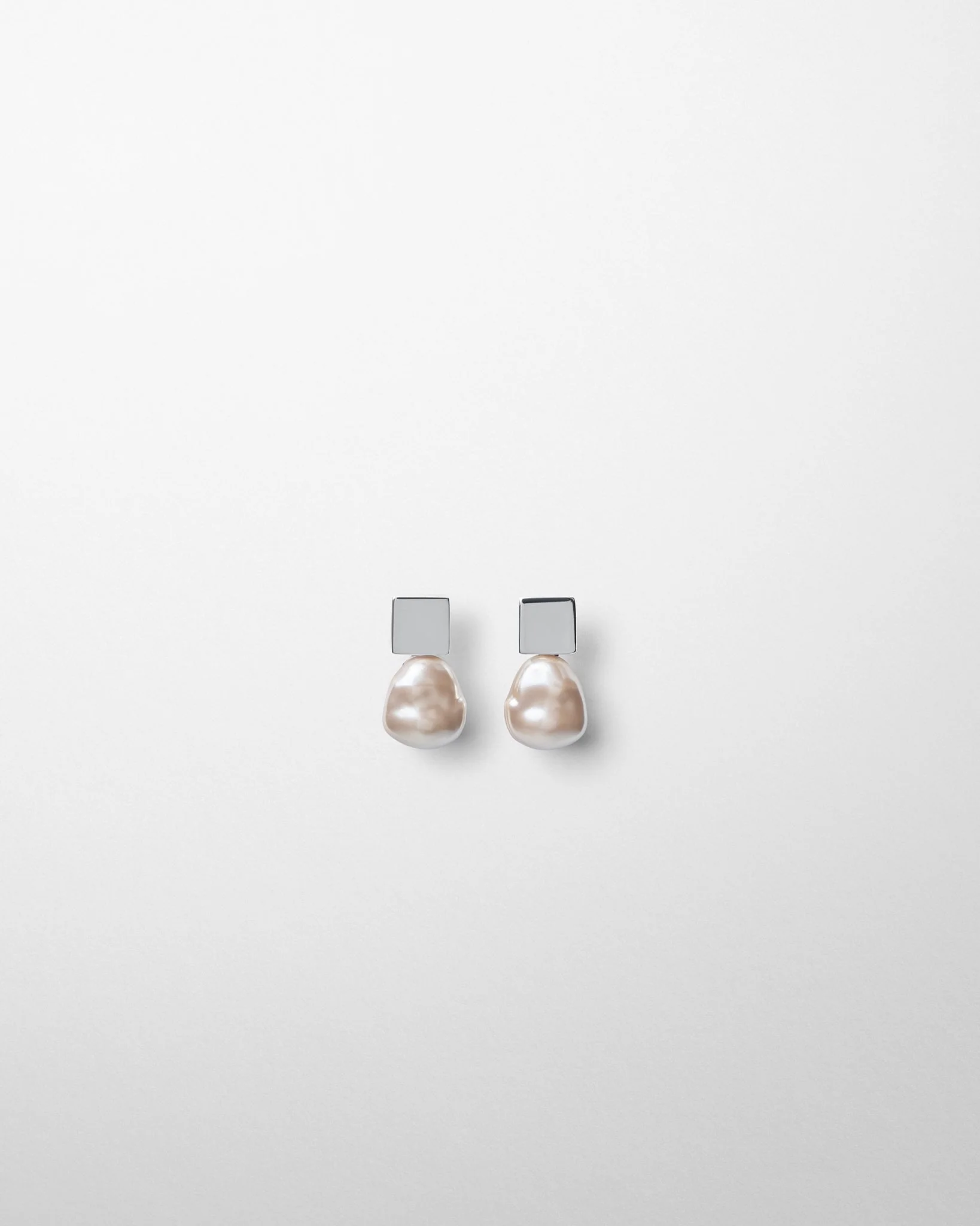 PEARL DROP EARRINGS | blush resin