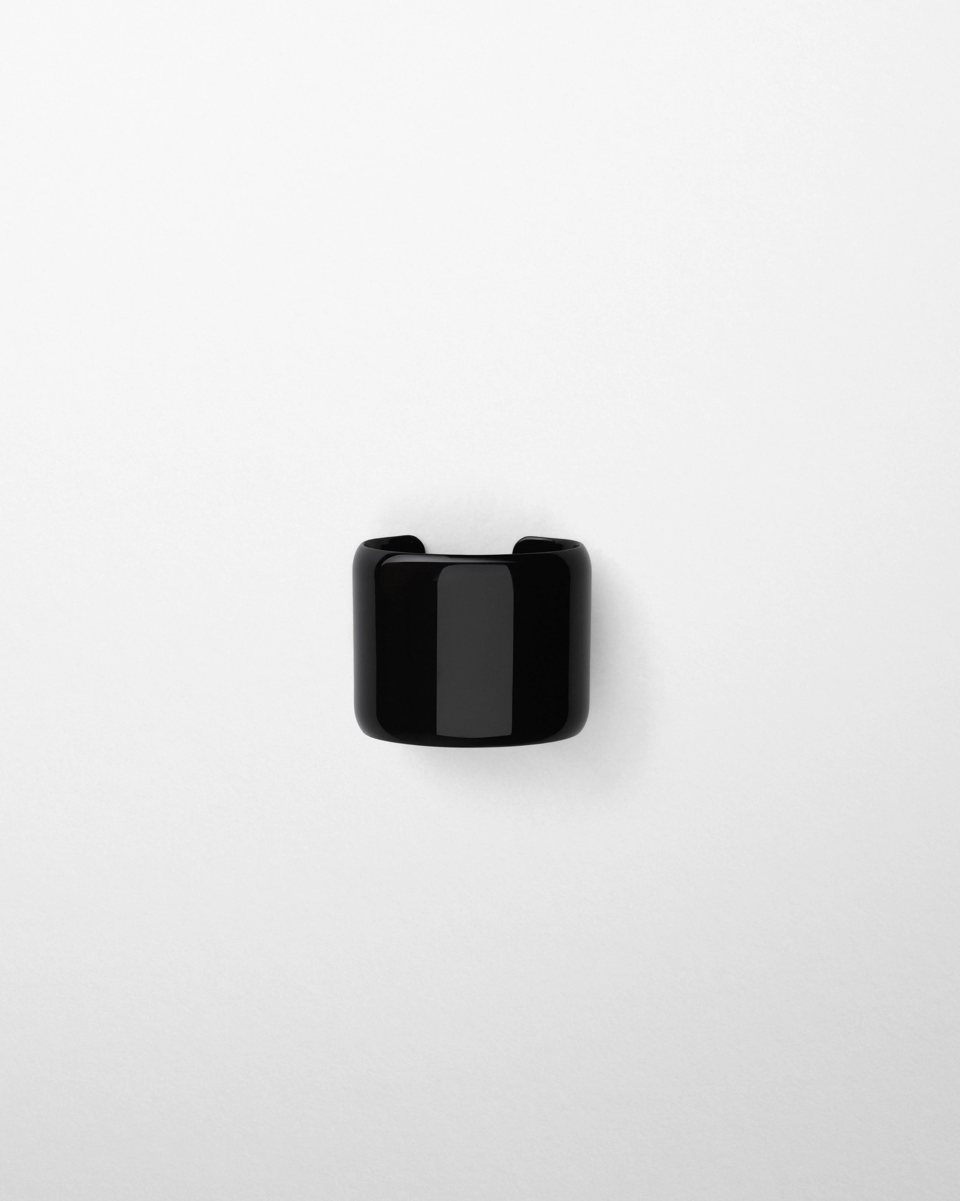 PURE BANGLE | black