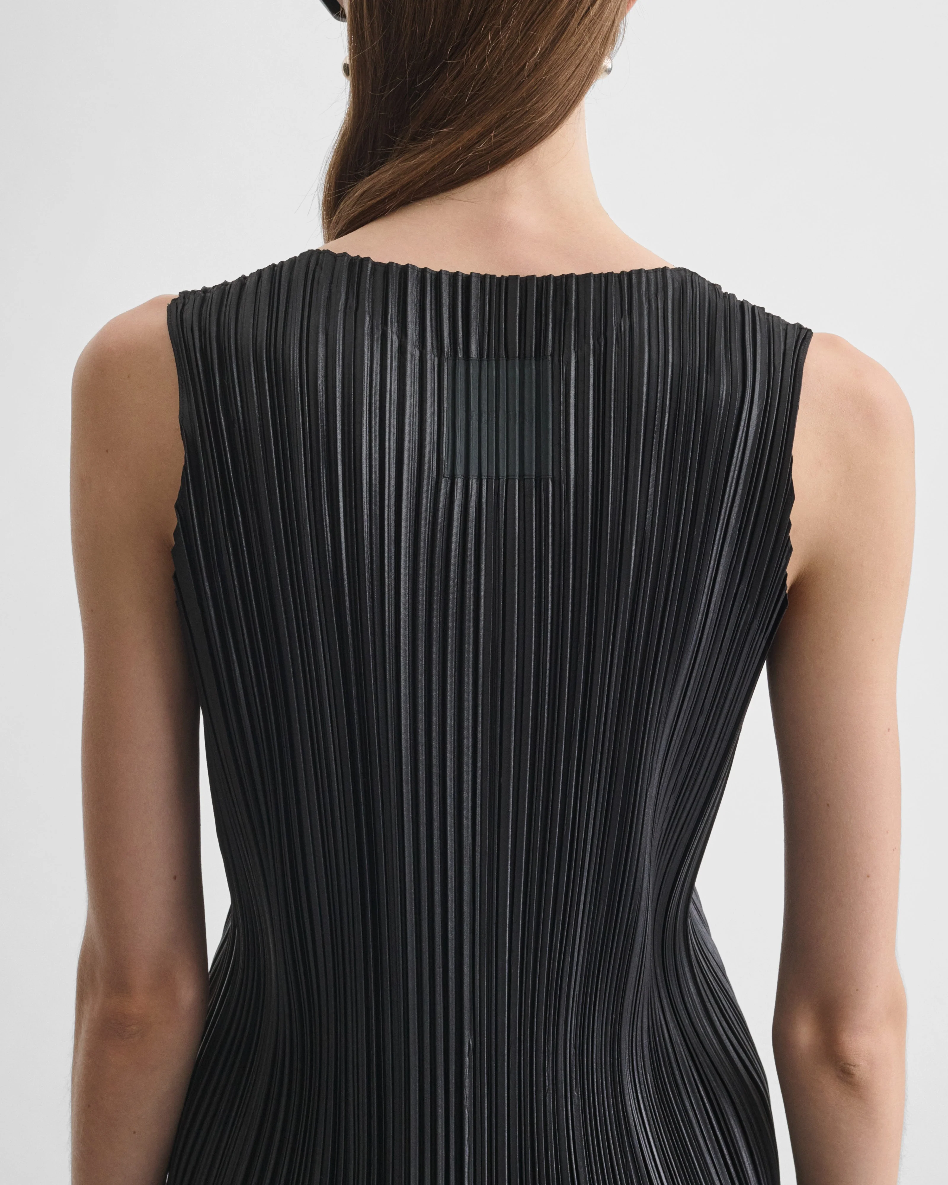 RAZOR PLEAT TANK | black polyester - Image 6