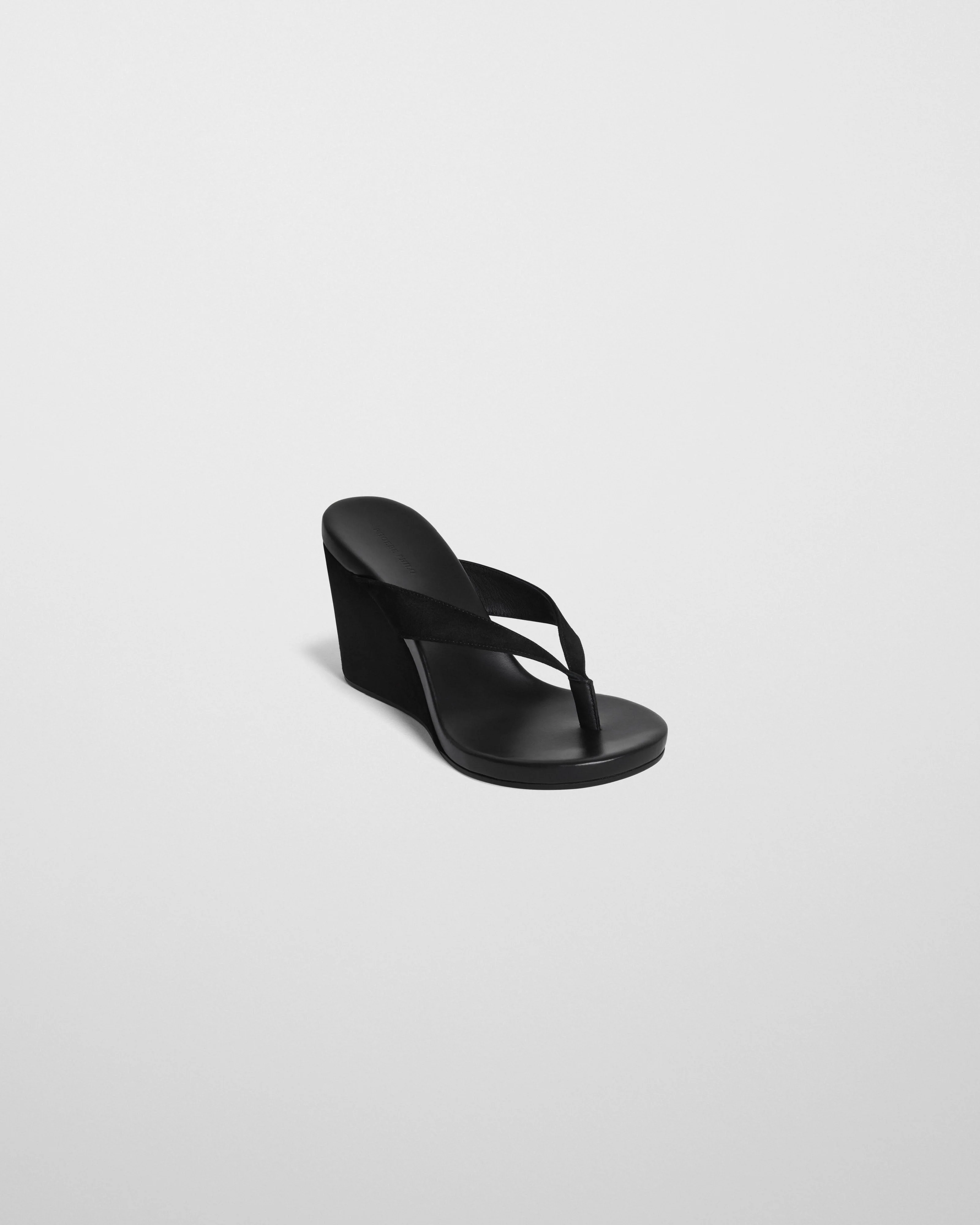 ROUND WEDGE | black suede - Image 3