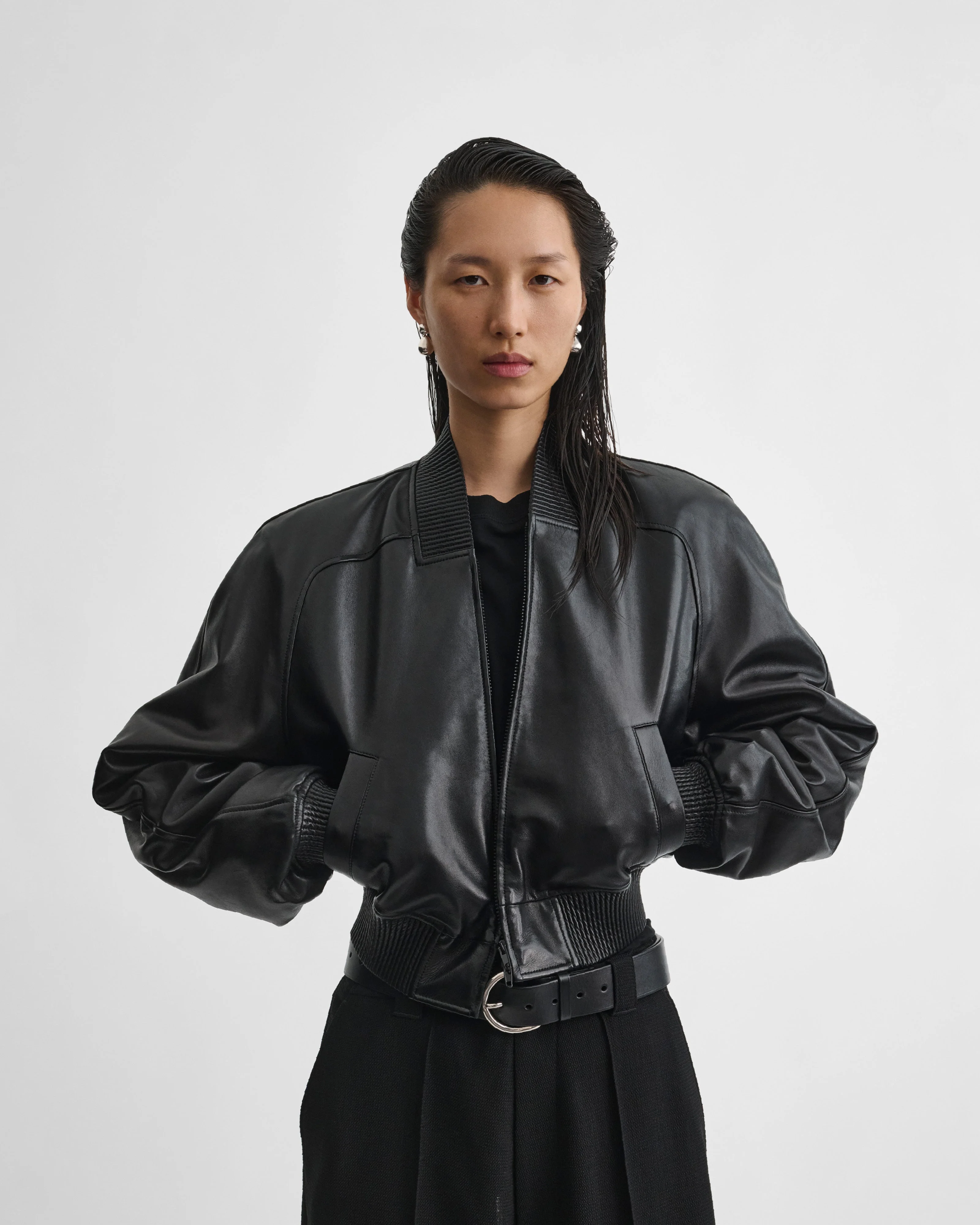 SHRUNK BOMBER | black leather - Image 4